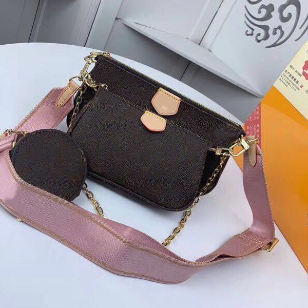 a three-piece handbags purses classic print flower mahjong package double side wide and chain shoulder strap single shoulder crossbody bags
a three-piece handbags purses classic print flower mahjong package double side wide and chain shoulder strap single shoulder crossbody bags
