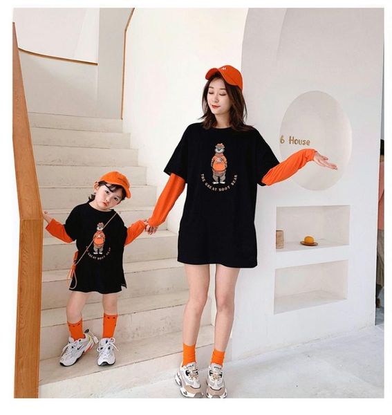 parent-child cartoon printing mid-length t-shirt girl hit color fake two-piece sleeve t-shirt skirt mother and women, Blue
parent-child cartoon printing mid-length t-shirt girl hit color fake two-piece sleeve t-shirt skirt mother and women, Blue