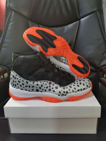 2020 new arrival 11 concord 25th anniversary mens basketball shoes jumpmans 11s sports trainers 11s metallic silver 23 sports air sneakers, White;red
2020 new arrival 11 concord 25th anniversary mens basketball shoes jumpmans 11s sports trainers 11s metallic silver 23 sports air sneakers, White;red
