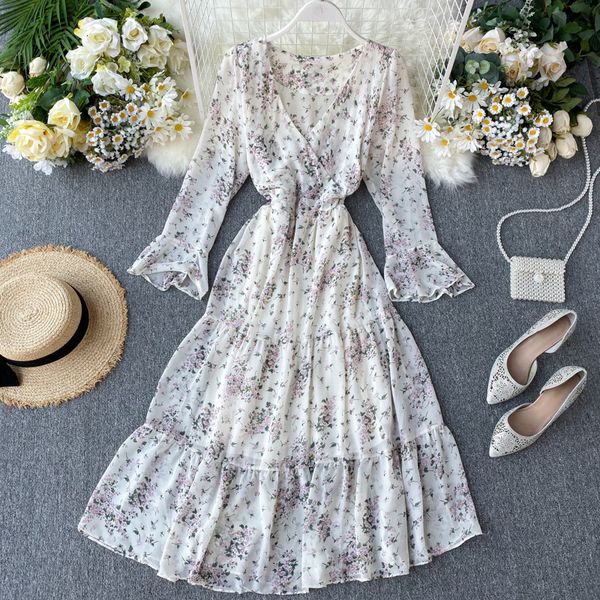 chiffon print flowers a-line women dress spring butterfly sleeve v-neck cute clothing casual empire mid-calf vestidos dresses, Black;gray
chiffon print flowers a-line women dress spring butterfly sleeve v-neck cute clothing casual empire mid-calf vestidos dresses, Black;gray
