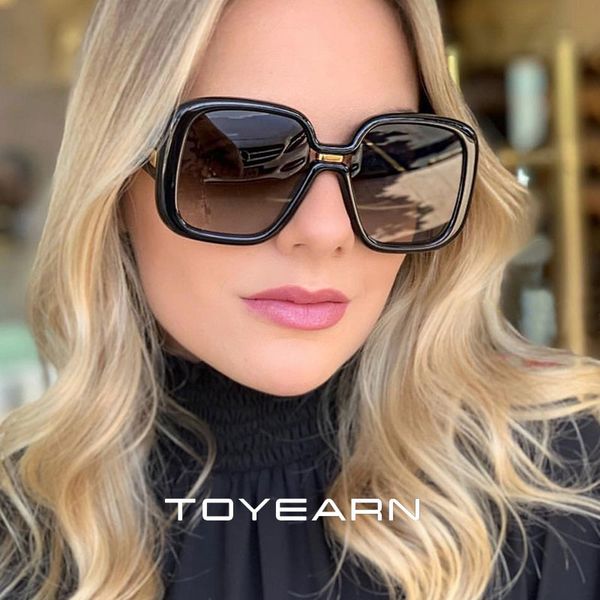 toyearn fashion ladies oversized square sunglasses women tricolor frame luxury personality rivet sun glasses for female
toyearn fashion ladies oversized square sunglasses women tricolor frame luxury personality rivet sun glasses for female