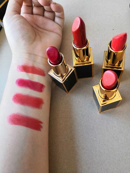 2019 brand makeup maquiagem matte lipstick 4 colors rouge a levre lip gloss lipgloss maquillage kit fast shipping
2019 brand makeup maquiagem matte lipstick 4 colors rouge a levre lip gloss lipgloss maquillage kit fast shipping