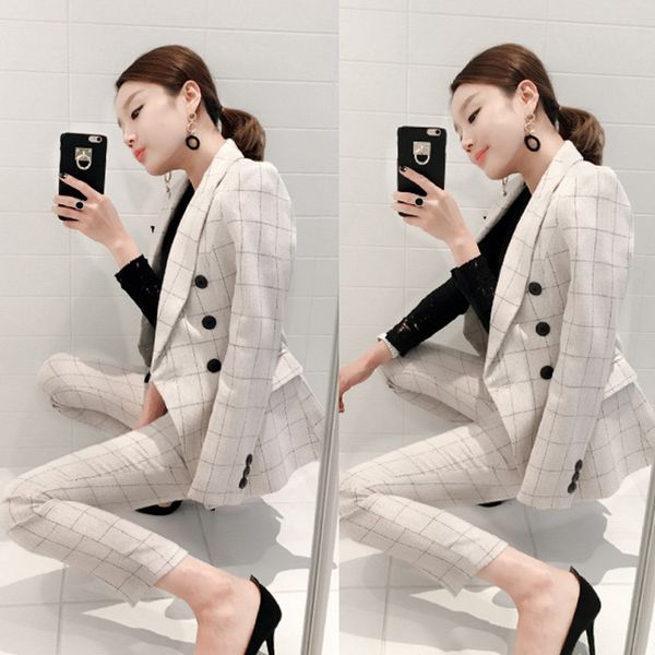 new 2019 spring women's korean temperament fashion slim was thin waist suit ladies suit two sets of autumn women high quality, White;black
new 2019 spring women's korean temperament fashion slim was thin waist suit ladies suit two sets of autumn women high quality, White;black
