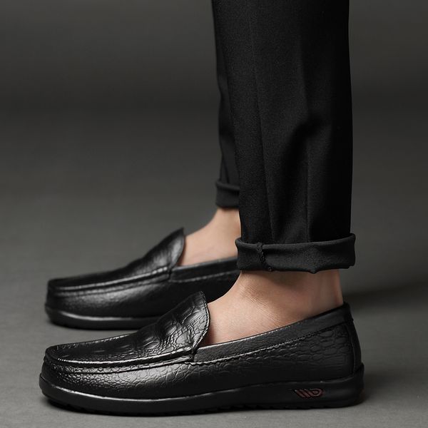 men casual loafers moccasins men shoes casual genuine leather breathable slip on boats shoes chaussures hommes big size 48, Black
men casual loafers moccasins men shoes casual genuine leather breathable slip on boats shoes chaussures hommes big size 48, Black