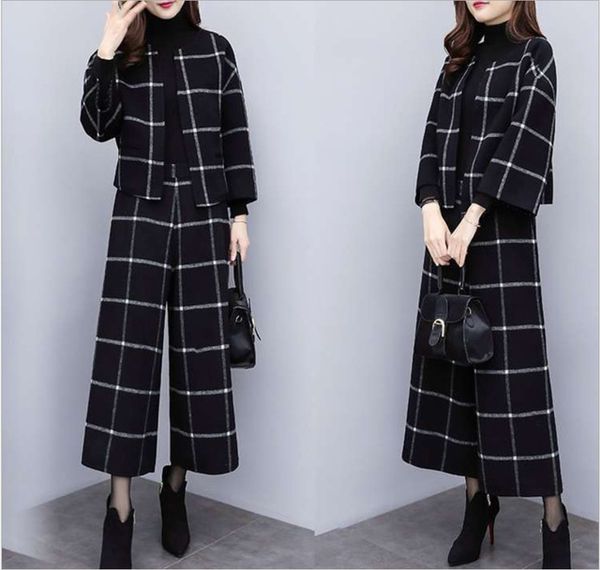 2020 autumn winter high waist wide leg pants suits for women two piece set office lady plaid blazer jacket trousers plus size, White
2020 autumn winter high waist wide leg pants suits for women two piece set office lady plaid blazer jacket trousers plus size, White