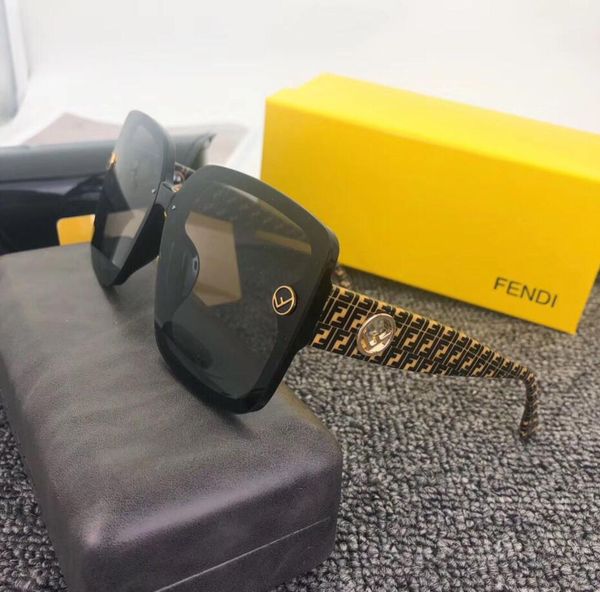 men high-grade 2019 new designluxury womens sunglasses women sun glasses round sunglasses gafas de sol mujer lunette, White;black
men high-grade 2019 new designluxury womens sunglasses women sun glasses round sunglasses gafas de sol mujer lunette, White;black