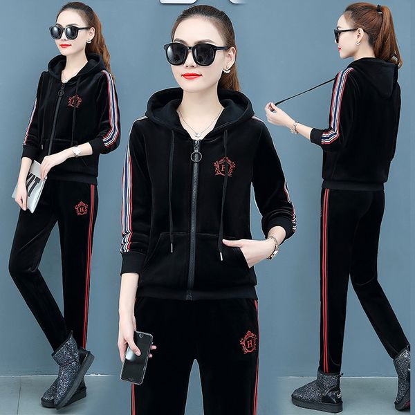 women sportswear tracksuit winter thick velvet stripe printed jacket hoodie+pant running jogging casual fitness set sport suit, Black;blue
women sportswear tracksuit winter thick velvet stripe printed jacket hoodie+pant running jogging casual fitness set sport suit, Black;blue