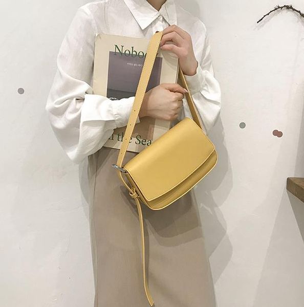 2020 new solid color summer wild niche portable small square bag fashion simple handbag shoulder bag
2020 new solid color summer wild niche portable small square bag fashion simple handbag shoulder bag