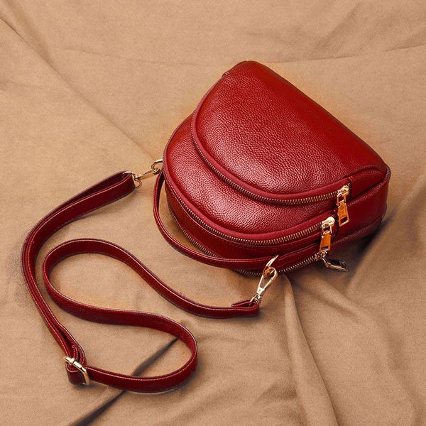 red fashion mini leather tote shoulder crossbody bag women summer small bags for women 2020 messenger bag japanese korean style
red fashion mini leather tote shoulder crossbody bag women summer small bags for women 2020 messenger bag japanese korean style