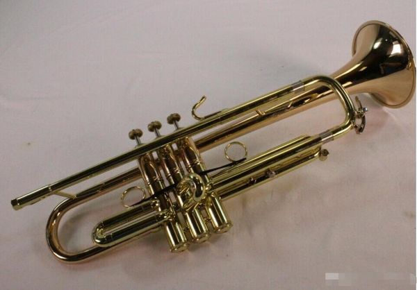 bach model lt190l1b commercial bb trumpet mint condition gold lacquer phosphorus copper horn bell with original blue case
bach model lt190l1b commercial bb trumpet mint condition gold lacquer phosphorus copper horn bell with original blue case