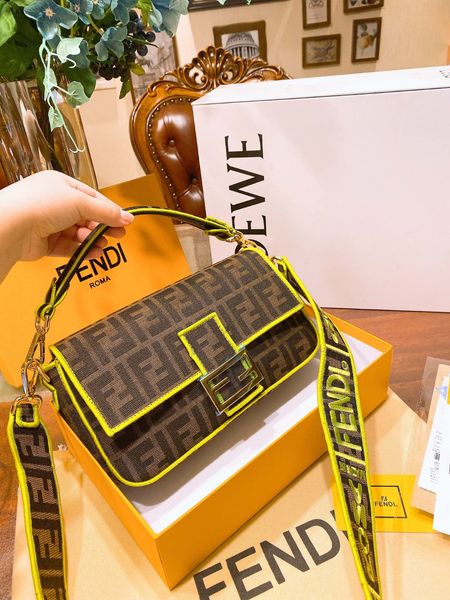 december 2020 designer ladies handbag original design women's shoulder bag perfect quality exquisite printing women bag vb6650, Black
december 2020 designer ladies handbag original design women's shoulder bag perfect quality exquisite printing women bag vb6650, Black