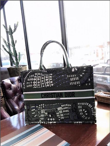 2020 trendy new designers handbags classic selling style real cow high leather luxury tote bag shoulder shopping bag--12
2020 trendy new designers handbags classic selling style real cow high leather luxury tote bag shoulder shopping bag--12