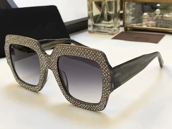 wholesale-0048 luxury sunglasses large frame elegant special designer with diamond frame built-in circular lens come with case, White;black
wholesale-0048 luxury sunglasses large frame elegant special designer with diamond frame built-in circular lens come with case, White;black