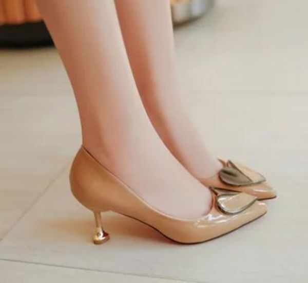 2019 women's shoes in spring and autumn with new style high heel fine heel pointed end shallow mouth, Black
2019 women's shoes in spring and autumn with new style high heel fine heel pointed end shallow mouth, Black
