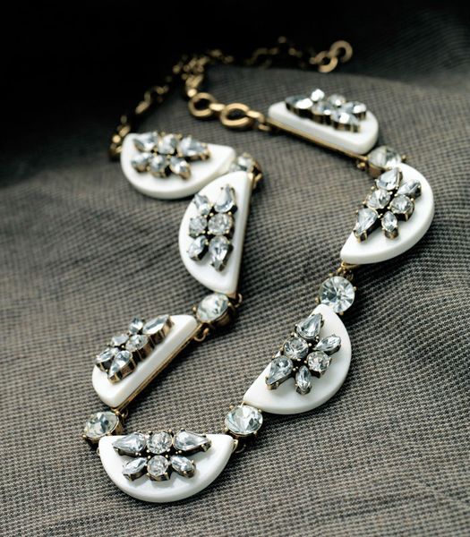 fashion design 2019 arrival color large crystal ladies statement pendant necklace for women accessories in box, Silver
fashion design 2019 arrival color large crystal ladies statement pendant necklace for women accessories in box, Silver