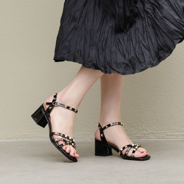 big size high heels sandals women shoes woman summer ladies riveted sandals with thin ribbons and thick heels, Black
big size high heels sandals women shoes woman summer ladies riveted sandals with thin ribbons and thick heels, Black