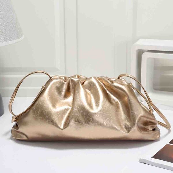 2019 new handbag genuine leather womens shoulder bag brand designer fashion luxury designer bag
2019 new handbag genuine leather womens shoulder bag brand designer fashion luxury designer bag