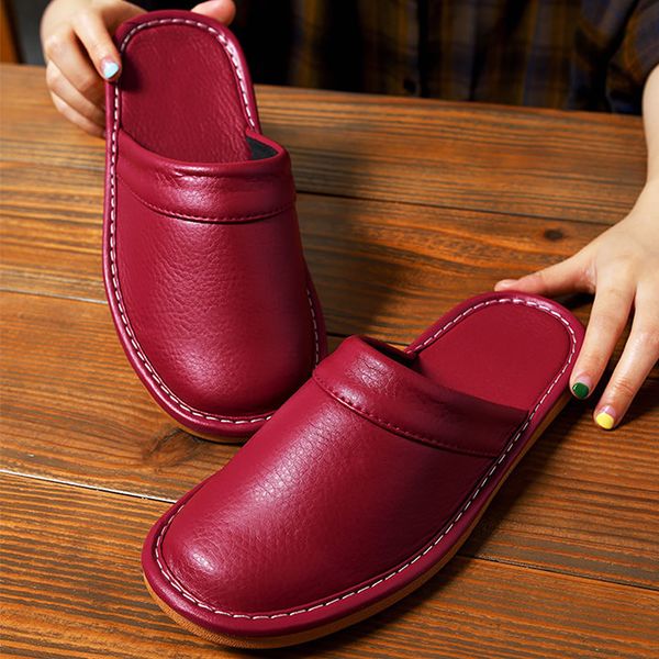 genuine leather slippers men indoor house shoes high quelity leather home slippers man spring 2020 shoes, Black
genuine leather slippers men indoor house shoes high quelity leather home slippers man spring 2020 shoes, Black