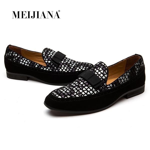 handmade genuine patent leather and nubuck leather patchwork with bow tie men wedding black dress shoes men's banquet loafers
handmade genuine patent leather and nubuck leather patchwork with bow tie men wedding black dress shoes men's banquet loafers