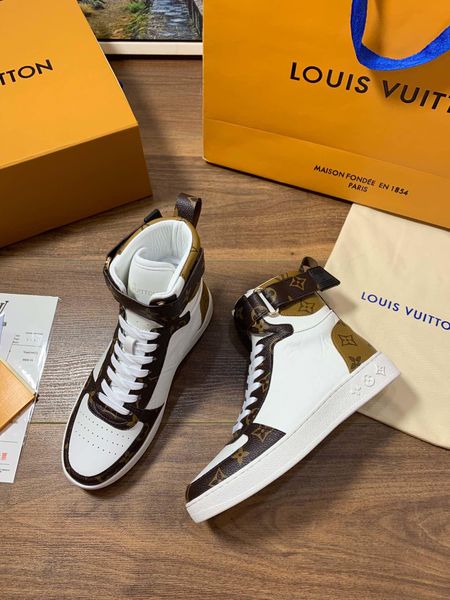 new luxury women's men's casual jogging shoes three australian fashion design couple shoes platform high-classic pattern kjtf, Black 
new luxury women's men's casual jogging shoes three australian fashion design couple shoes platform high-classic pattern kjtf, Black