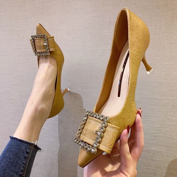 2020 women high heels shoes black shallow flock stiletto ladies pointed toe office pumps female fashion thin heel 
2020 women high heels shoes black shallow flock stiletto ladies pointed toe office pumps female fashion thin heel