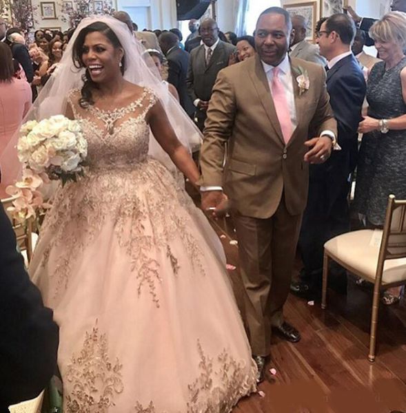 expensive 3d floral applique lace gothic wedding dresses 2020 sheer cap sleeve scoop ball gowns south african wedding reception dress, White
expensive 3d floral applique lace gothic wedding dresses 2020 sheer cap sleeve scoop ball gowns south african wedding reception dress, White