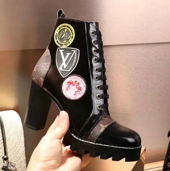 women luxury boots luxury casual shoes low leather sneakers stripes shoe walking sports trainers 35-42, Black
women luxury boots luxury casual shoes low leather sneakers stripes shoe walking sports trainers 35-42, Black