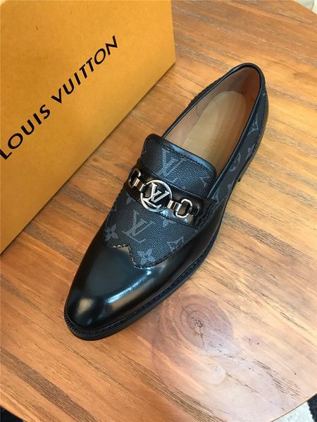 20ss men patent leather dress shoes oxford wedding shoe mariage designers italian mens shoes large sizes luxury brands derbies shoes, Black 
20ss men patent leather dress shoes oxford wedding shoe mariage designers italian mens shoes large sizes luxury brands derbies shoes, Black