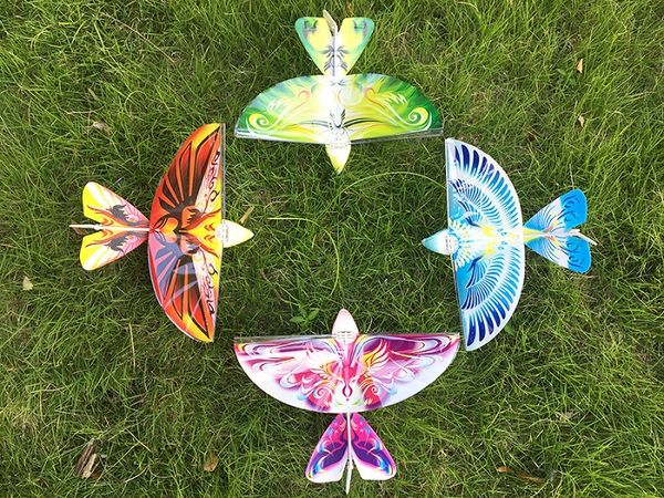electronic pet toys flying rc bird rc airplane 2.4 ghz remote control e-bird flying birds electronic mini rc drone toys helicopter
electronic pet toys flying rc bird rc airplane 2.4 ghz remote control e-bird flying birds electronic mini rc drone toys helicopter
