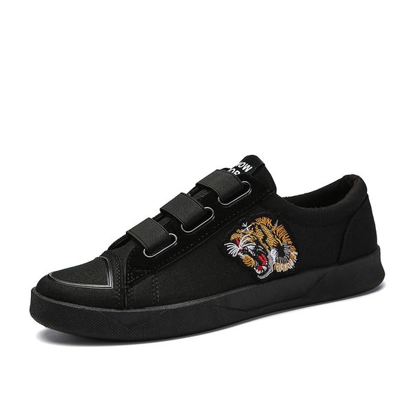 2018 summer shoe men's korean-style trend lazy canvas shoes slip-on casual social shoes versatile cloth trendy, Black
2018 summer shoe men's korean-style trend lazy canvas shoes slip-on casual social shoes versatile cloth trendy, Black