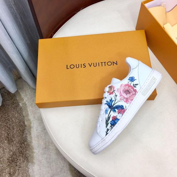 wq6 high-quality autumn and winter high-grade women s casual shoes,design rose printing to highlight the unique charm of delivery 36-40, Black
wq6 high-quality autumn and winter high-grade women s casual shoes,design rose printing to highlight the unique charm of delivery 36-40, Black