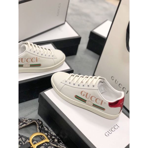 2020 new xf couple sports shoes luxury design daily casual sports shoes outdoor sports
2020 new xf couple sports shoes luxury design daily casual sports shoes outdoor sports