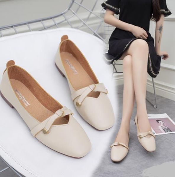 fashionable woman flat shoe fair maiden wears white small leather shoes deft and comfortable super confident woman loafers, Black
fashionable woman flat shoe fair maiden wears white small leather shoes deft and comfortable super confident woman loafers, Black