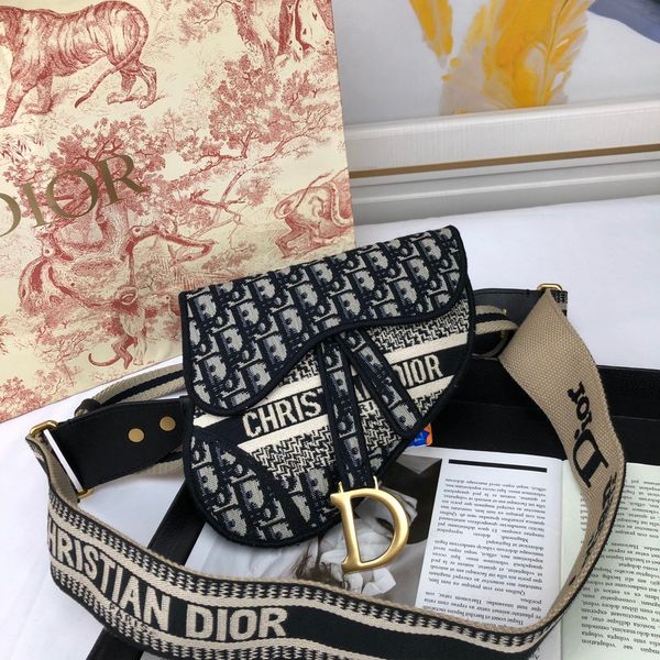 2020the new handbags purse fashion women bags travel leather zipper handbag bag accessories female bag walletcd1067
2020the new handbags purse fashion women bags travel leather zipper handbag bag accessories female bag walletcd1067