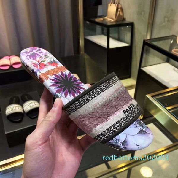 h917 2019 new fashion designer women shoes printed non-slip designer women slippers indoor bathroom sandals 8 colors size 35-41 lllr03, Black
h917 2019 new fashion designer women shoes printed non-slip designer women slippers indoor bathroom sandals 8 colors size 35-41 lllr03, Black