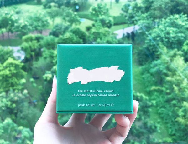 dropshipping famous brand soft cream the moisturizing cream regeneration intense creme de 30ml face skin care cream, White
dropshipping famous brand soft cream the moisturizing cream regeneration intense creme de 30ml face skin care cream, White