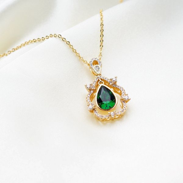 vintage green stone cubic zirconia pendants necklaces for women hollow design water drop pendant jewelry wedding chain necklace, Silver
vintage green stone cubic zirconia pendants necklaces for women hollow design water drop pendant jewelry wedding chain necklace, Silver