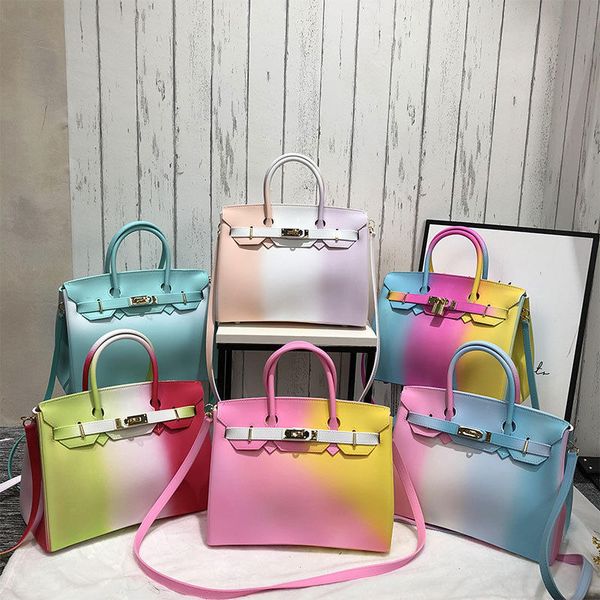 2020 est brand ladies fashion color jelly handbags designer contrast color matte lock shoulder bag ladies bag ing
2020 est brand ladies fashion color jelly handbags designer contrast color matte lock shoulder bag ladies bag ing