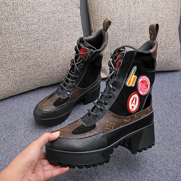 2019 high grade europe and america winter new short boots thick with high heel martin boots simple platform thick bottom locomotive boots, Black
2019 high grade europe and america winter new short boots thick with high heel martin boots simple platform thick bottom locomotive boots, Black