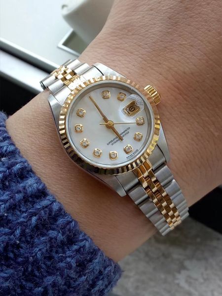 2020 luxury 2813 ladies watch 69173 jubilee 18k gold factory diamond white shell dial ladies watch 26mm31mm dress style, Slivery;brown
2020 luxury 2813 ladies watch 69173 jubilee 18k gold factory diamond white shell dial ladies watch 26mm31mm dress style, Slivery;brown
