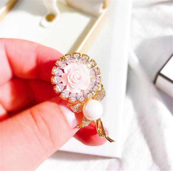 zircon sunflower rhinestone shell pearl brooch pin badge vintage crystal flower pins brooches for women jewelry broach, Gray
zircon sunflower rhinestone shell pearl brooch pin badge vintage crystal flower pins brooches for women jewelry broach, Gray