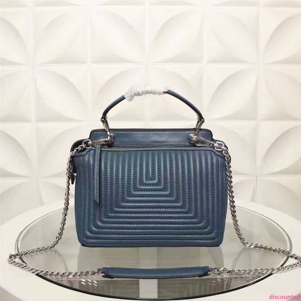 new female designer luxury fashion ladies messenger bag imported italian lambskin personality shoulder bag
new female designer luxury fashion ladies messenger bag imported italian lambskin personality shoulder bag