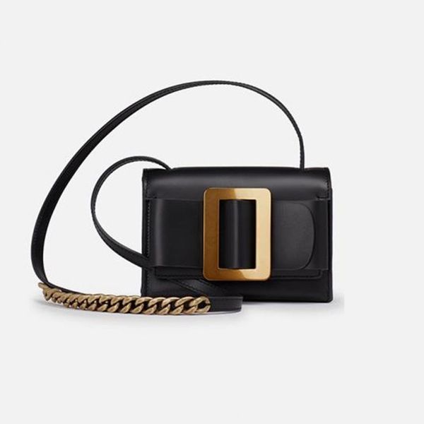 designer-fred metal buckle diagonal single shoulder genuine leather small square woman package 
designer-fred metal buckle diagonal single shoulder genuine leather small square woman package