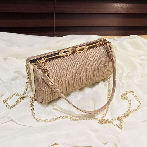 women's bag 2020 europe and the united states new dinner bag simple wild chain shoulder messenger popular handbag
women's bag 2020 europe and the united states new dinner bag simple wild chain shoulder messenger popular handbag
