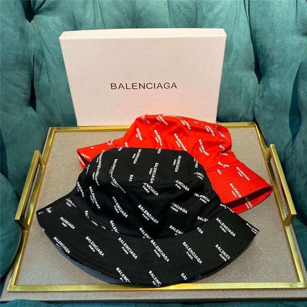 new luxury four seasons mens woman designer cap fashion brand stingy brim hats letters print brand fitted beach hats qualitys, Blue;gray
new luxury four seasons mens woman designer cap fashion brand stingy brim hats letters print brand fitted beach hats qualitys, Blue;gray