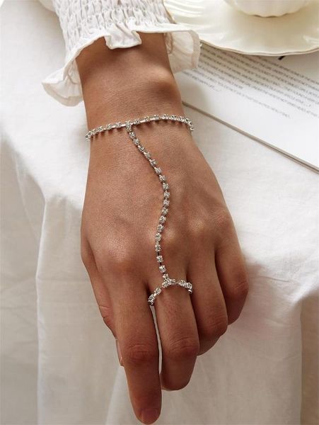 beautiful fashion jewelry claw chain finger chain bracelet one-piece, Golden;silver
beautiful fashion jewelry claw chain finger chain bracelet one-piece, Golden;silver