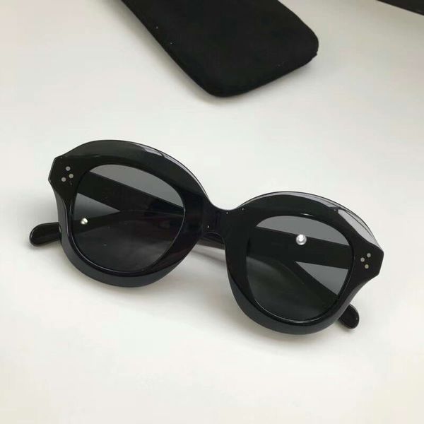 41445 sunglasses balck/grey shaded women luxury designer sunglasses men eyewear new with box, White;black
41445 sunglasses balck/grey shaded women luxury designer sunglasses men eyewear new with box, White;black