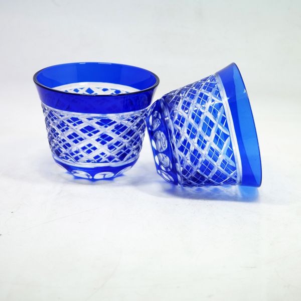 man blown hand-cut to clear glass bowl glass cold tea bowl ice cream glass cup beer cup
man blown hand-cut to clear glass bowl glass cold tea bowl ice cream glass cup beer cup