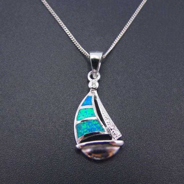 100% 925 sterling silver jewelry women pendants with blue fire opal pendant cute pendant white cz necklace without chain
100% 925 sterling silver jewelry women pendants with blue fire opal pendant cute pendant white cz necklace without chain