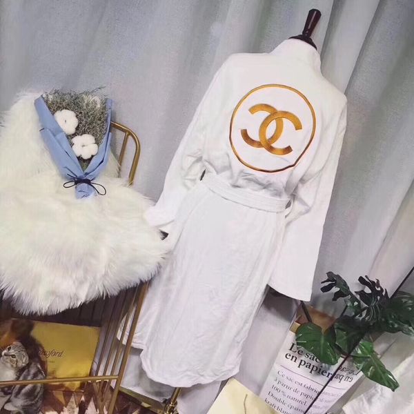 Autumn winter thick pure cotton plain color bathrobe embroidery robe long leeve ab orbent terry bathrobe hooded pijama
Autumn winter thick pure cotton plain color bathrobe embroidery robe long leeve ab orbent terry bathrobe hooded pijama